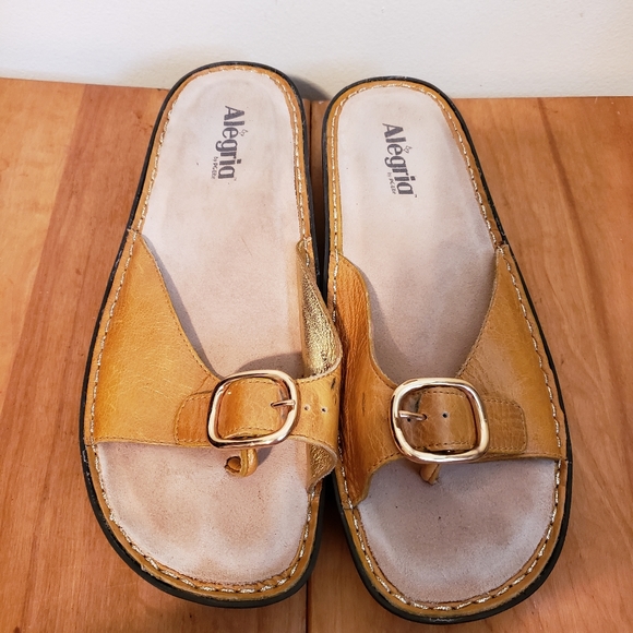 Alegria mustard color buckle strap leather sandal size 40 GUC - Picture 1 of 6